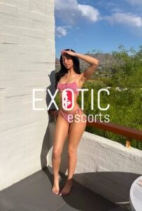 escortes à Akoupé