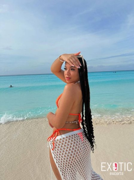 Julie, escort in Cocody, Côte d'Ivoire