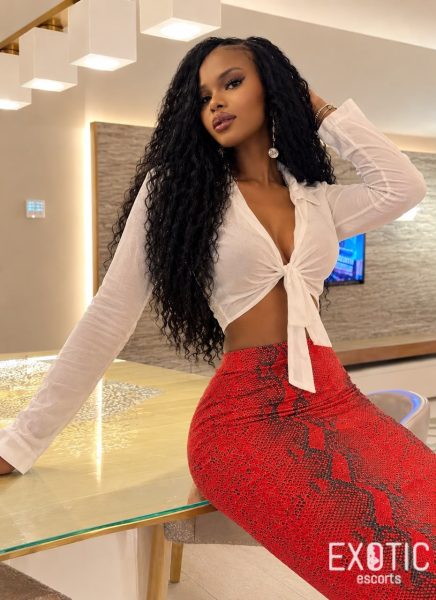 Alita, escort in Marcory, Côte d'Ivoire (photo 3)